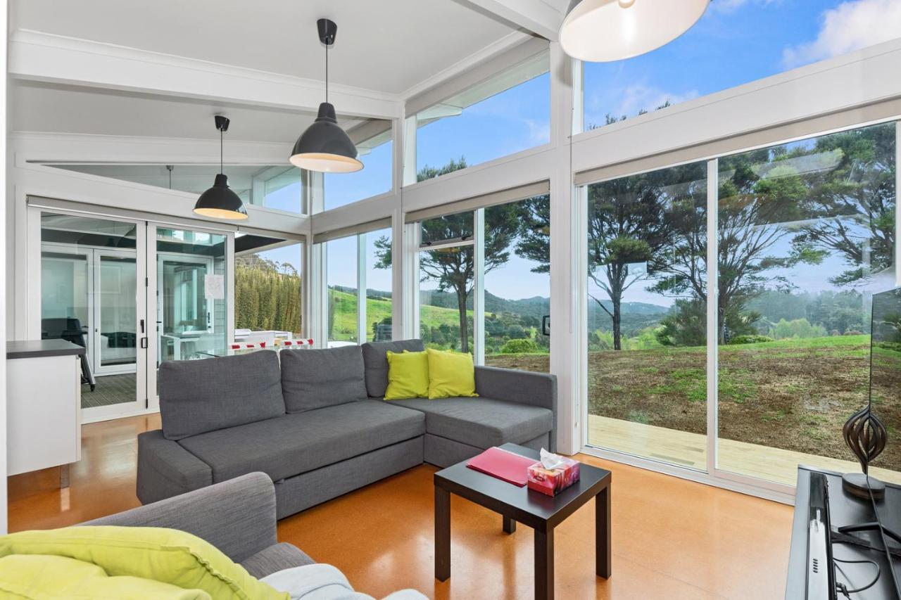 Paroa Bay Chalets - Te Whare Tui Russell Exterior photo